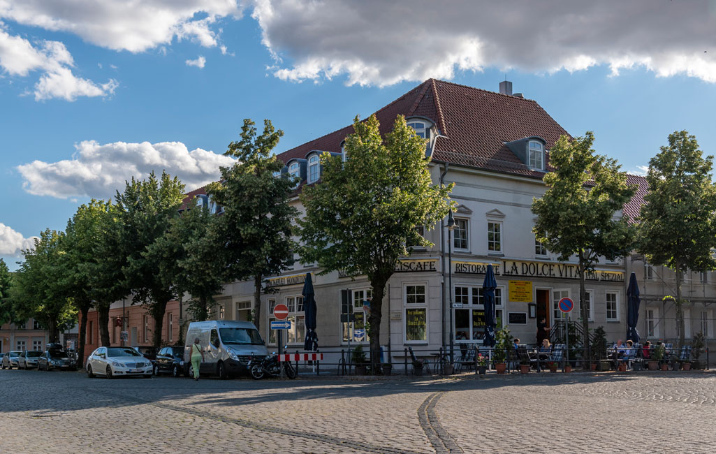 Altlandsberg, Marktplatz, 2018, Erik-Jan Ouwerkerk