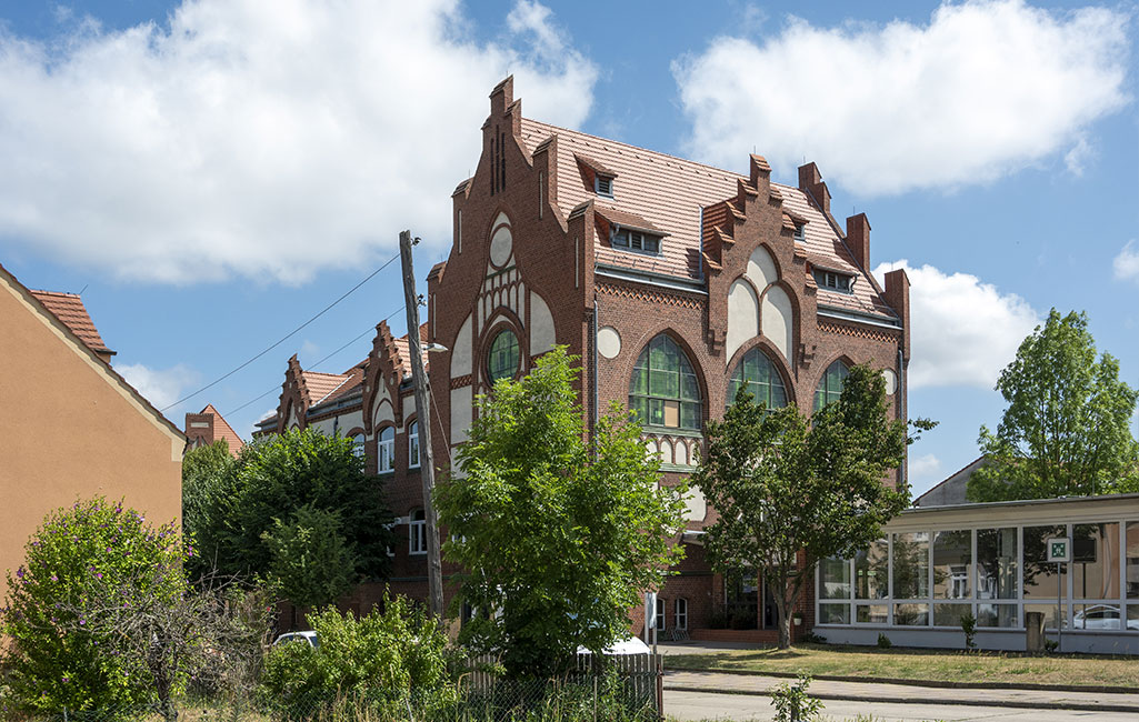 Rotes Backsteingebäude